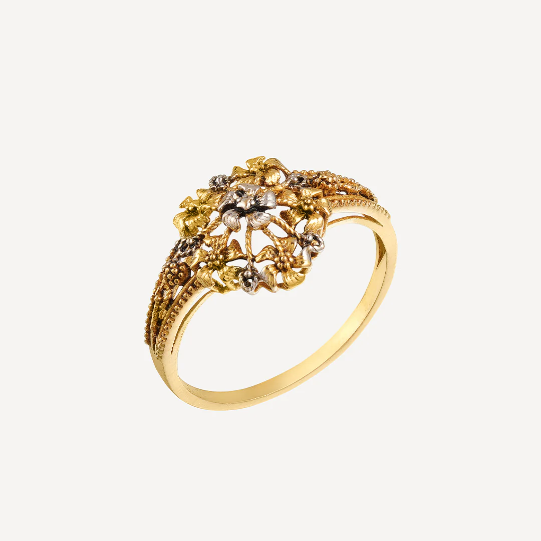 Elegant Floral Gold Ring – Dual Tone Finish